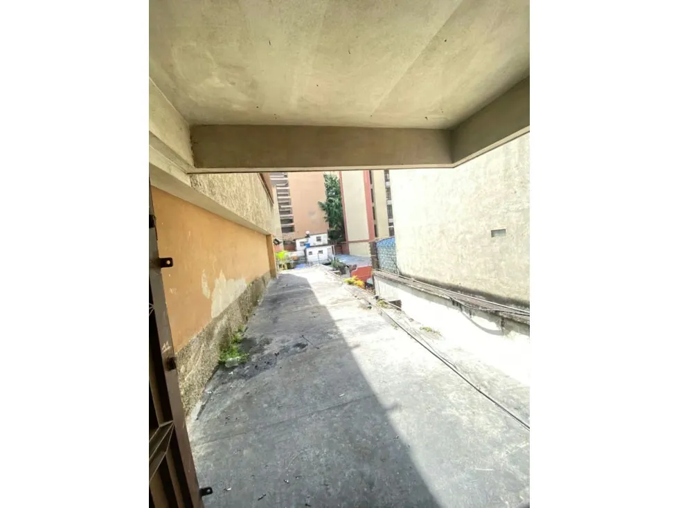 Venta de Local Comercial 208m2 en la Candelaria Norte 99000$ - 22