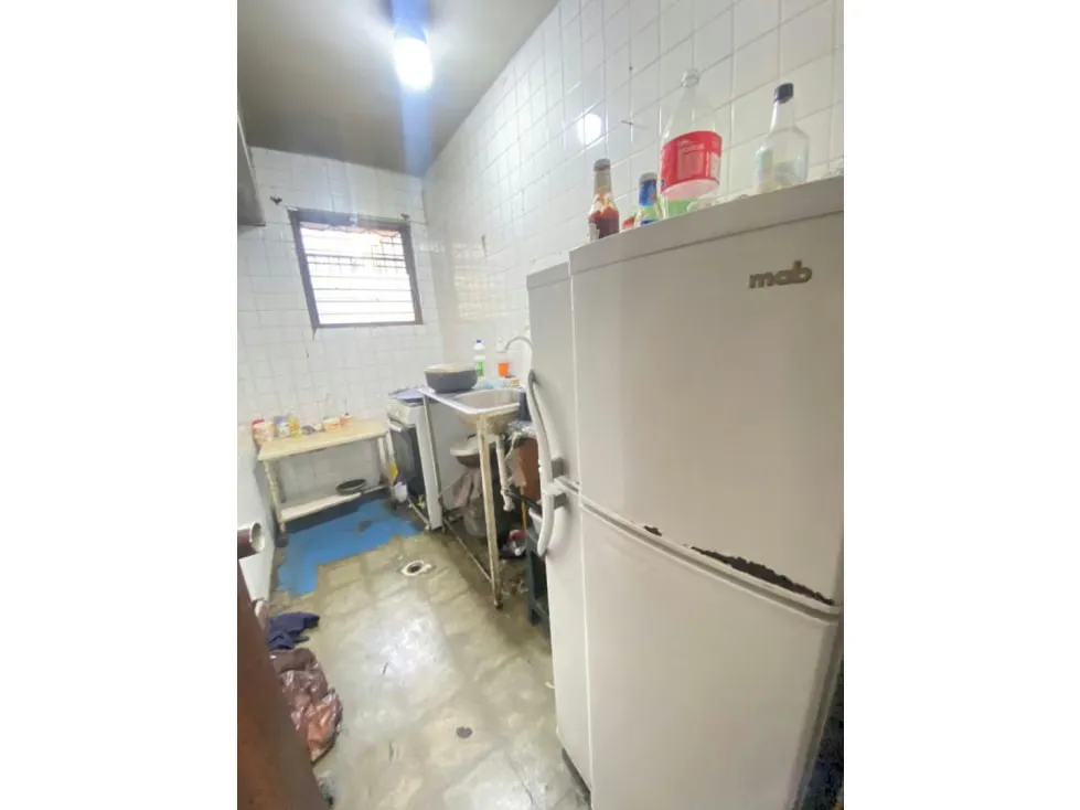 Venta de Local Comercial 208m2 en la Candelaria Norte 99000$ - 26