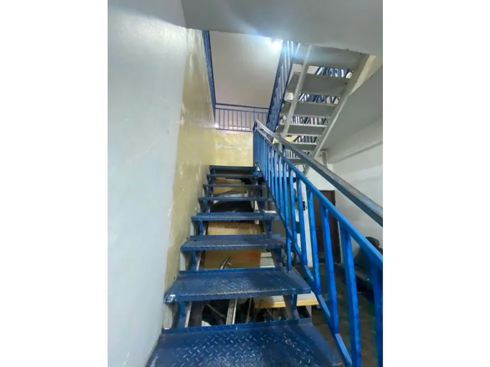 Venta de Local Comercial 208m2 en la Candelaria Norte 99000$ - 6