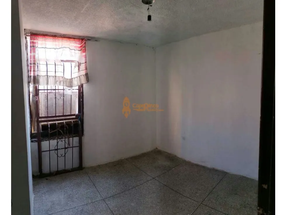 En Venta Inmueble Comercial urb. La Esmeralda San Diego Av. Principal - 16