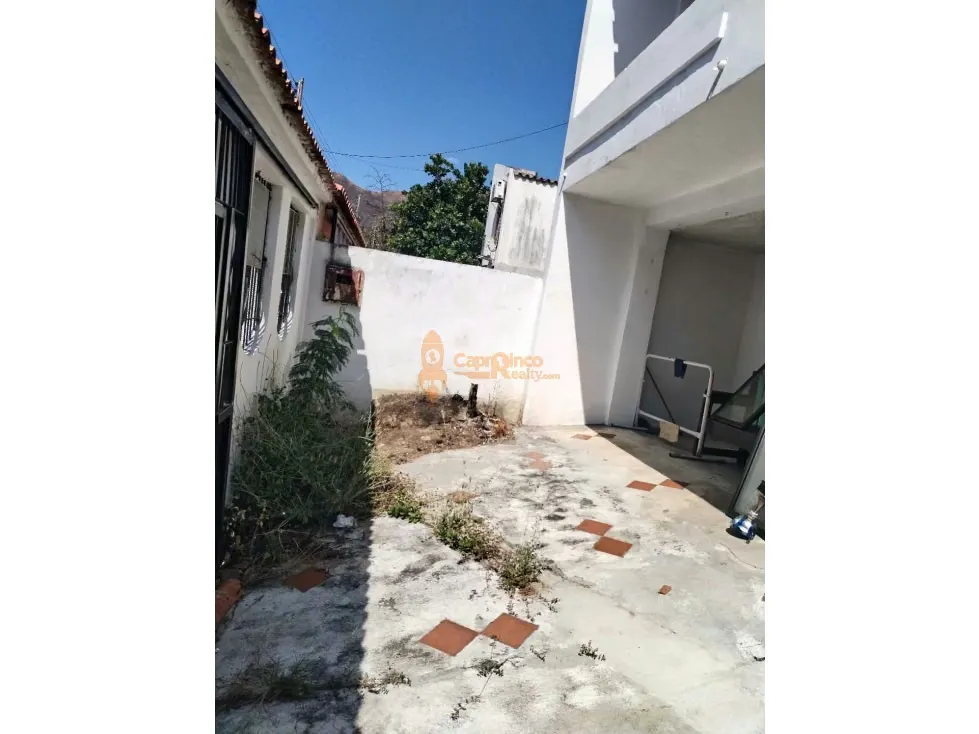 En Venta Inmueble Comercial urb. La Esmeralda San Diego Av. Principal - 4