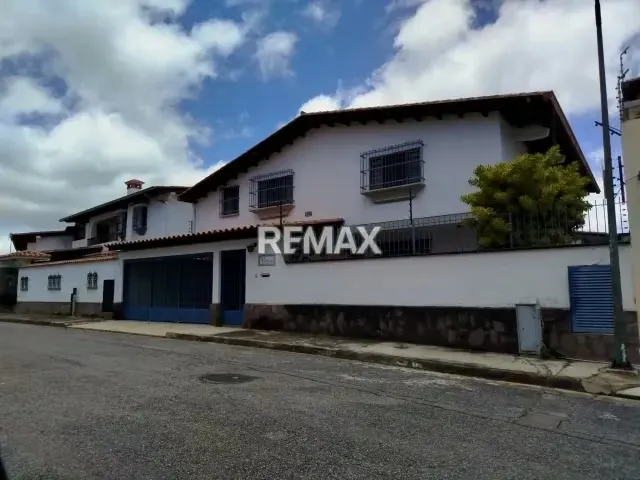Casa 450m los Naranjos del Cafetal Vista al Avila