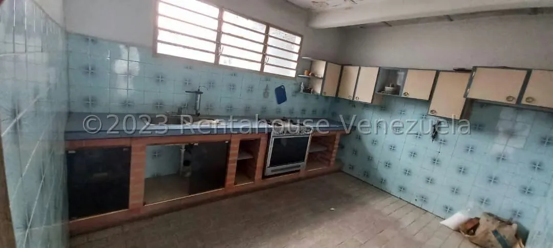 Casa (Multipes Niveles) en Venta en Avenida Aragua, Aragua - 12