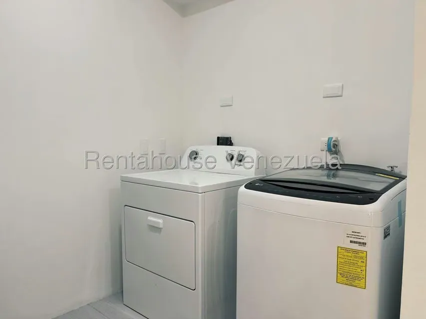 Apartamento (1 Nivel) en Alquiler en La Castellana, Distrito Metropolitano - 21