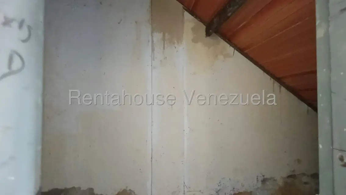 Local Comercial en Venta en Los Olivos Nuevos, Aragua - 110