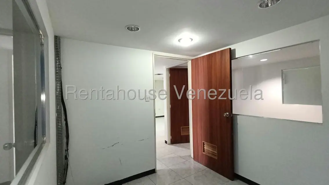 Local Comercial en Venta en Los Olivos Nuevos, Aragua - 11