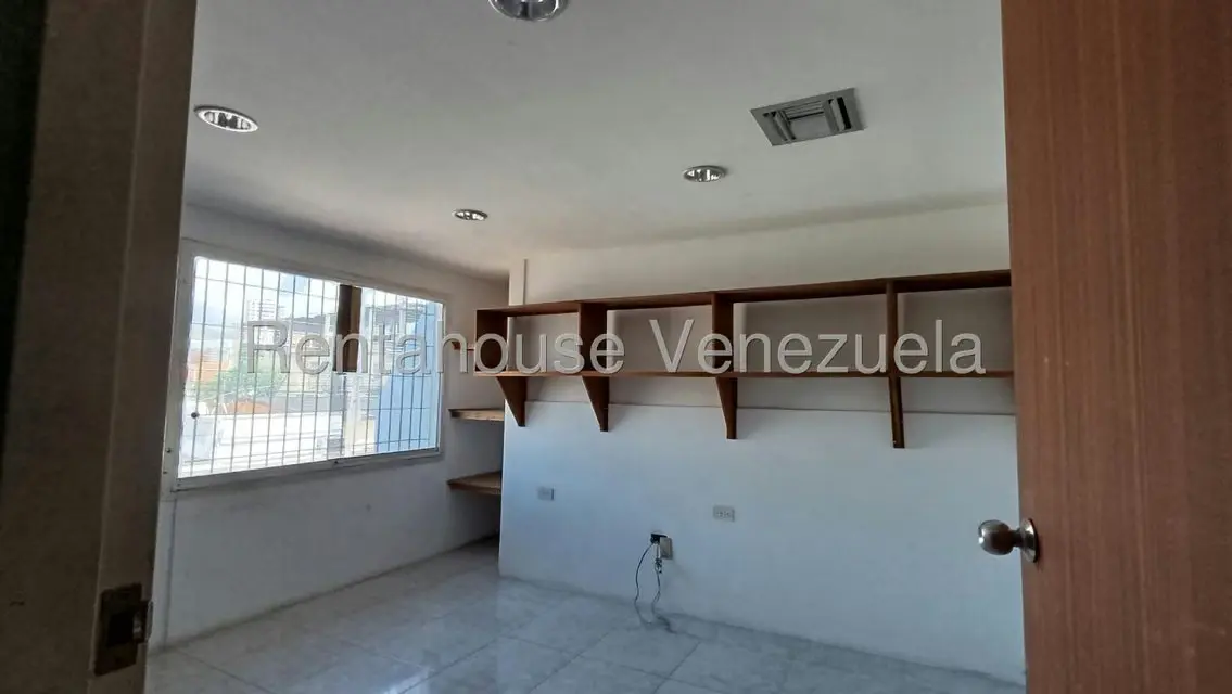 Local Comercial en Venta en Los Olivos Nuevos, Aragua - 86