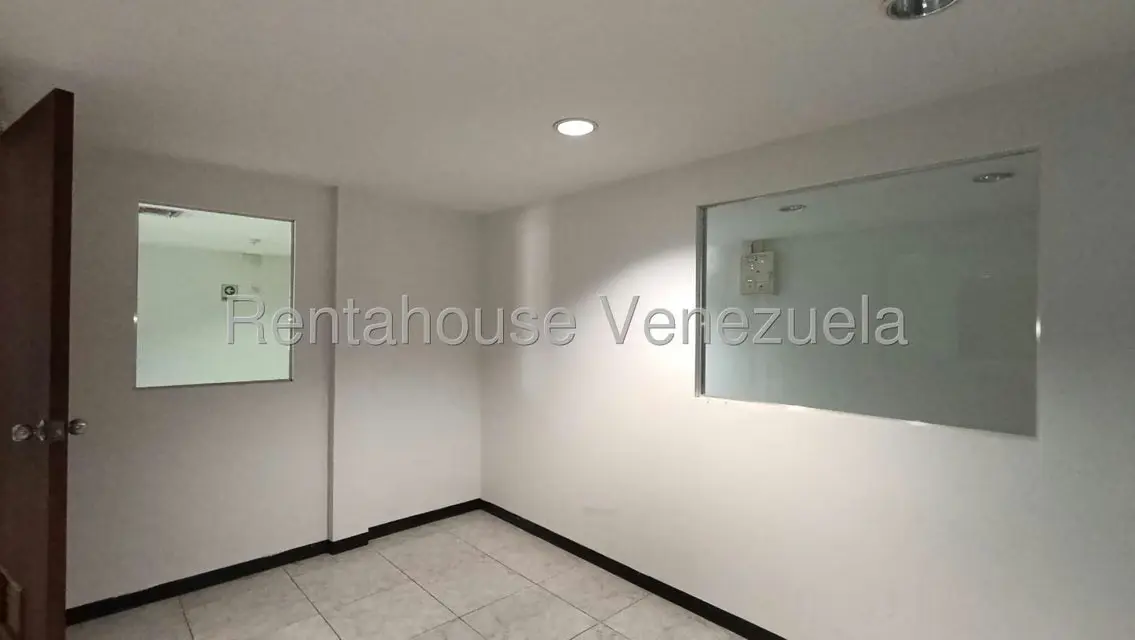 Local Comercial en Venta en Los Olivos Nuevos, Aragua - 9