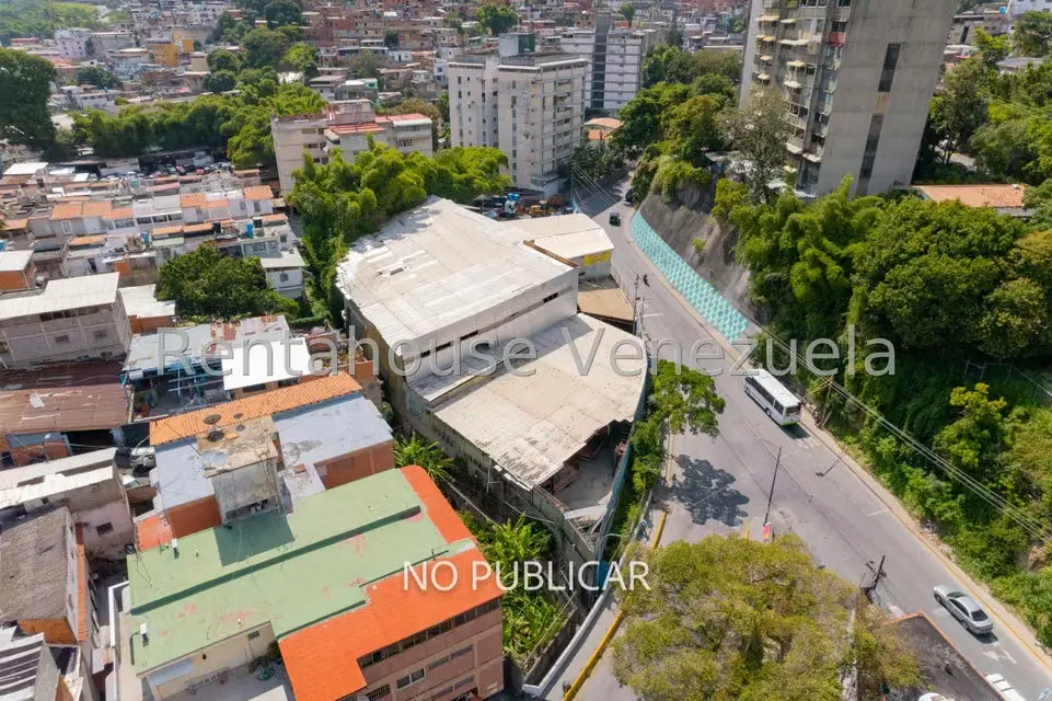 Galpon - Deposito en Venta en Baruta, Distrito Metropolitano - 2