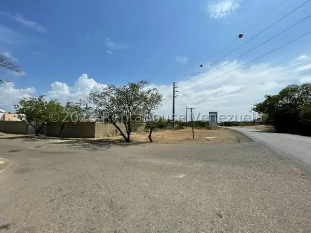 Terreno (Comercial) en Venta en Sector Los Orumos, Falcon - 3