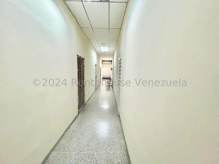 Comercial (Oficina) en Venta en Centro, Lara - 8