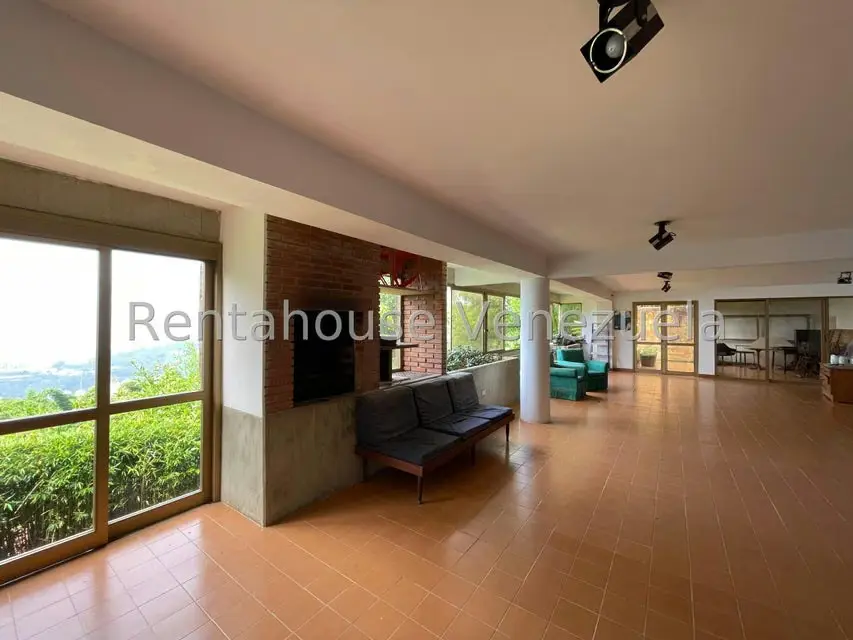 Casa (Multipes Niveles) en Venta en Oripoto, Distrito Metropolitano - 24