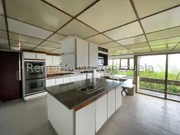 View 10