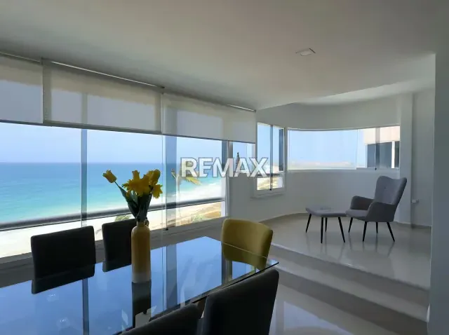 APARTAMENTO MODERNO EN EDIFICIO CARACOLA, RESIDENCIAS PLAYA MORENO, CON PISCINA - 11