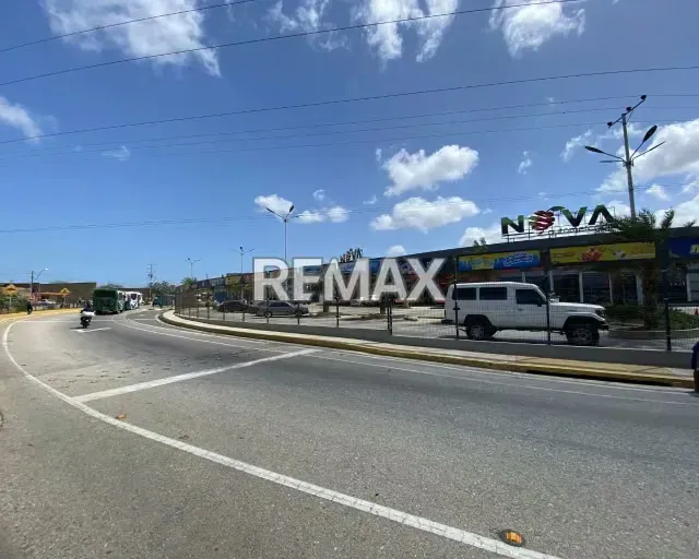 ¡EN VENTA TERRENO RESIDENCIAL DE 379M² EN MARGARITA! VISTA A LA MONTAÑA, SERVICIOS DE AGUALUZ LISTOS Y PAPELES EN REGLA EN EL MUNICIPIO DÍAZ. ¡INVIERTE SEGURO CERCA DEL MAR Y SUPERMERCADOS! - 16