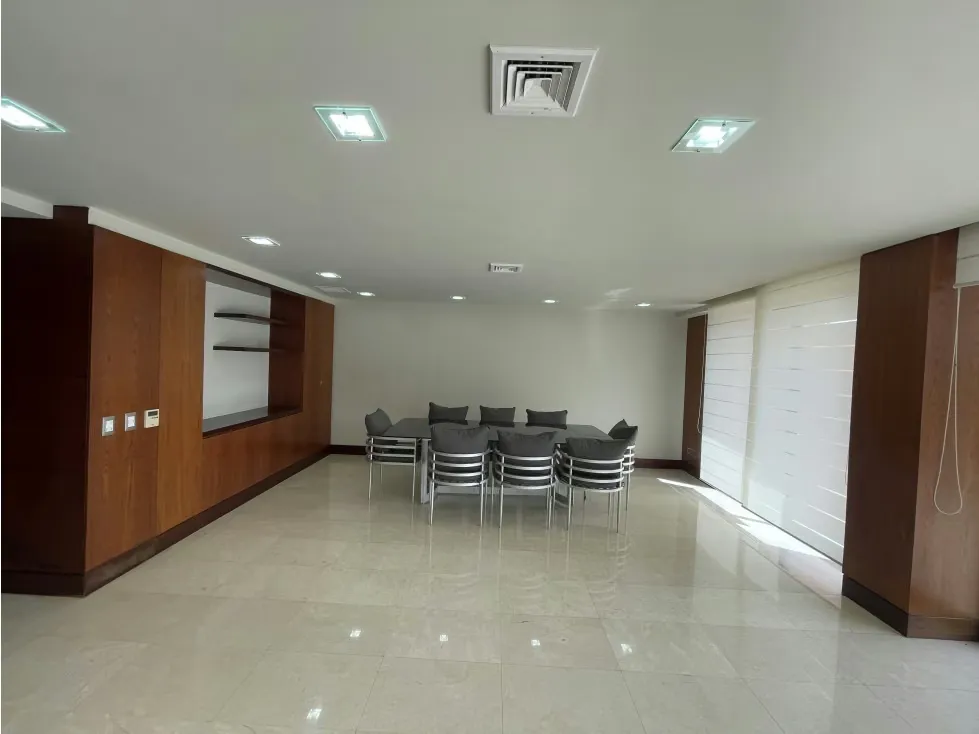 En venta casa 588m2 4h+s/4.5b+s/6p La Trinidad - 3