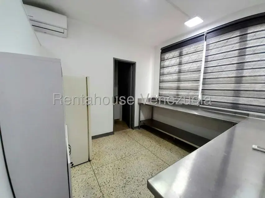 Consultorio Medico en Alquiler en Centro, Lara - 14