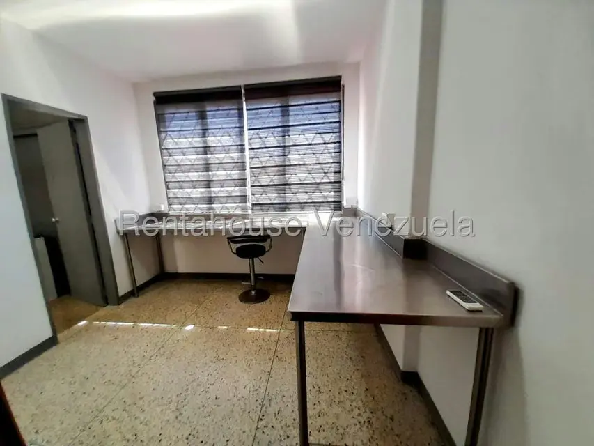 Consultorio Medico en Alquiler en Centro, Lara - 15