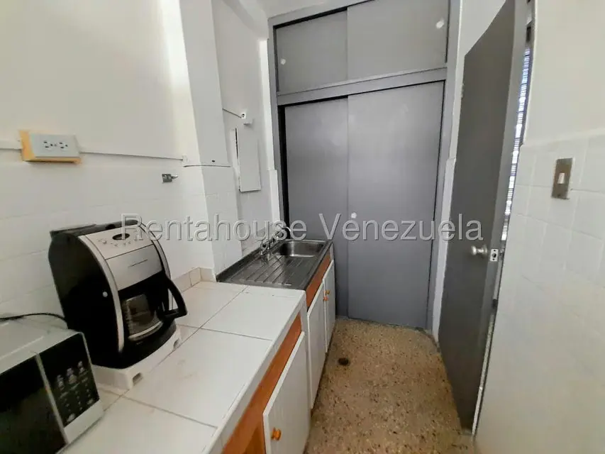Consultorio Medico en Alquiler en Centro, Lara - 17