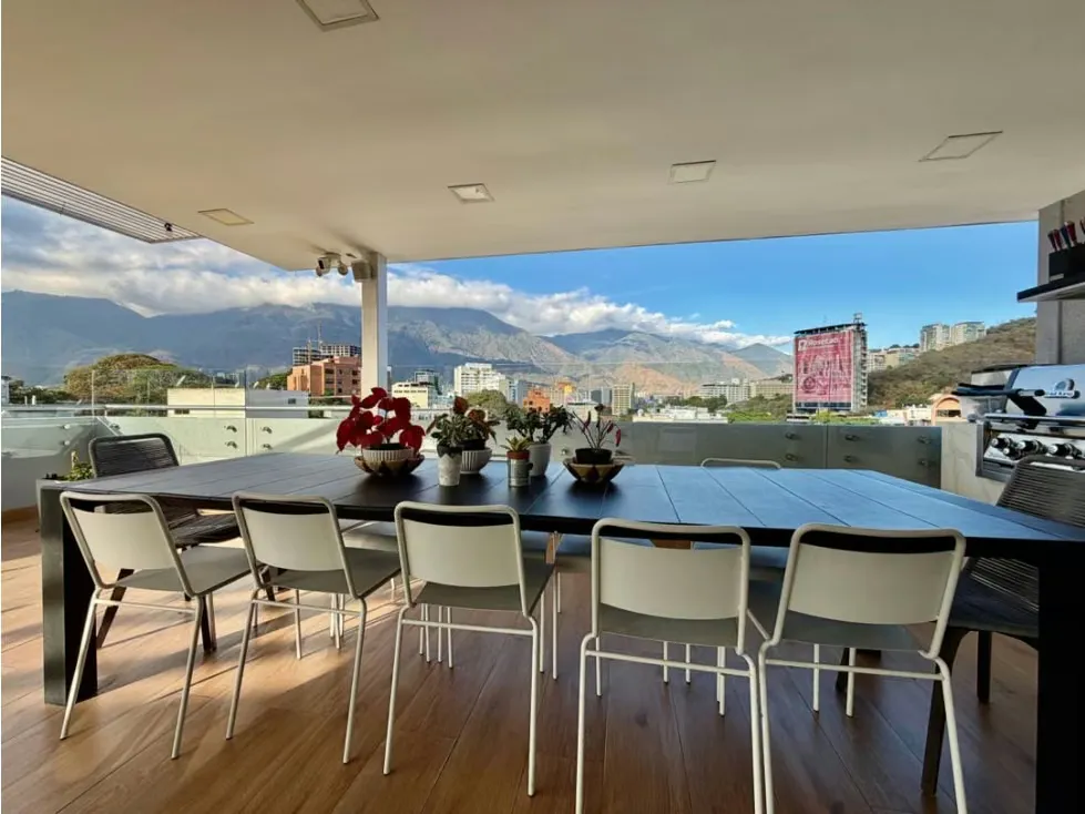 Se vende PH 573m2 4h+s/7b-6p Naranjos de las Mercedes - 2
