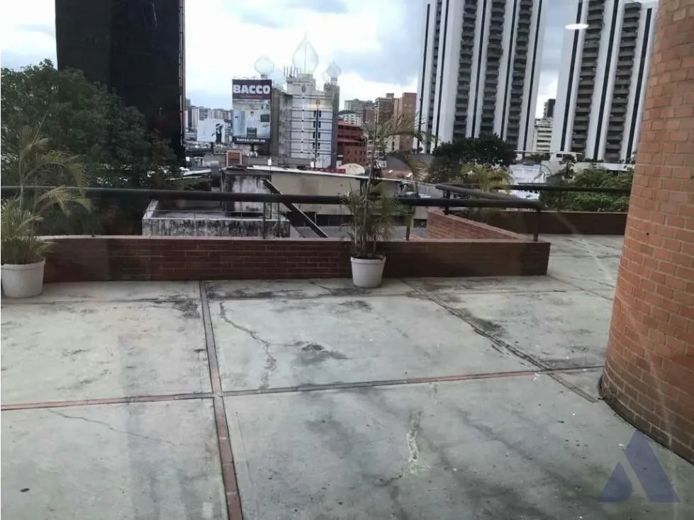 Vendo/alquilo oficina 300+200m2 El Rosal 7452 - 3