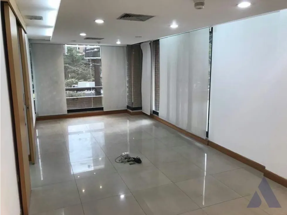 Vendo/alquilo oficina 300+200m2 El Rosal 7452 - 4