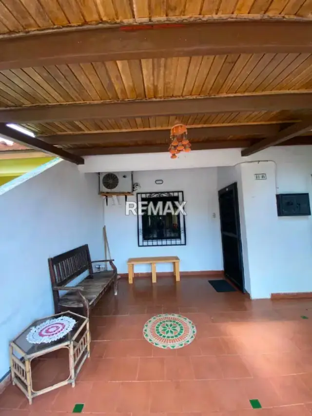 En venta casa ubicada en la Urbanización Los Bucares, Palavecino.