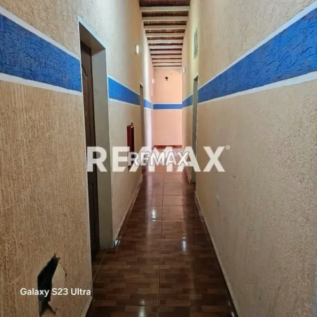 Hotel Posada Turística en venta ubicada en la entrada del municipio fácil acceso por la autopista - 4