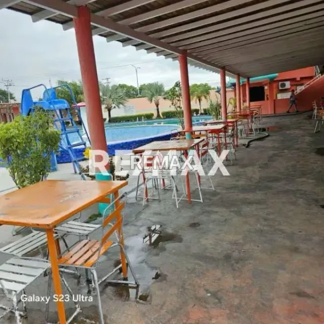 Hotel Posada Turística en venta ubicada en la entrada del municipio fácil acceso por la autopista - 6