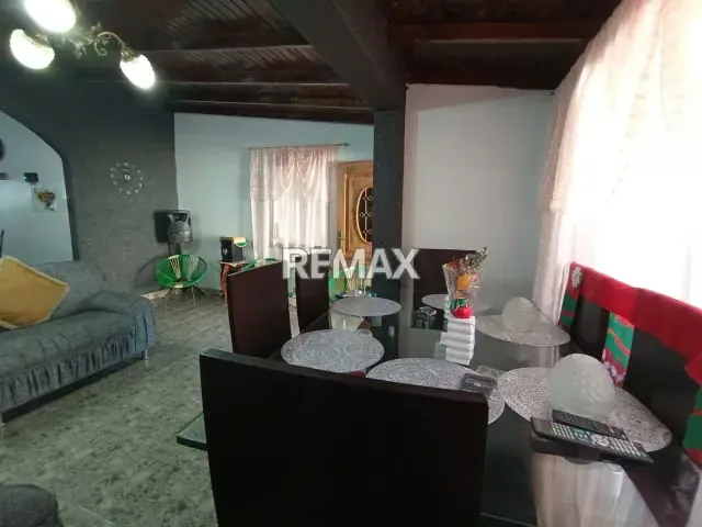 CASA EN VENTA URB. CIELO AZUL EL JUNCO - 4