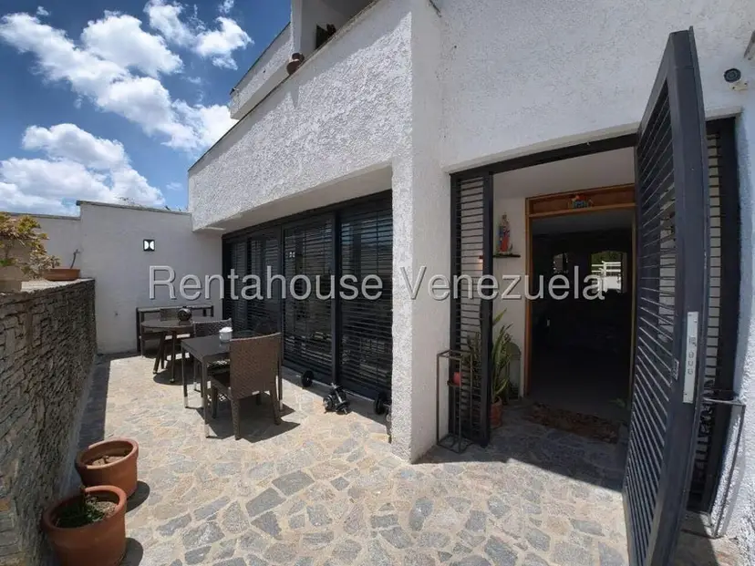 Casa (Duplex) en Venta en La Trinidad, Distrito Metropolitano