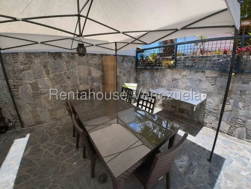 Casa (Duplex) en Venta en La Trinidad, Distrito Metropolitano - 23