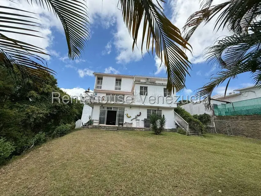 Casa (Multipes Niveles) en Venta en Cumbres de Curumo, Distrito Metropolitano - 11