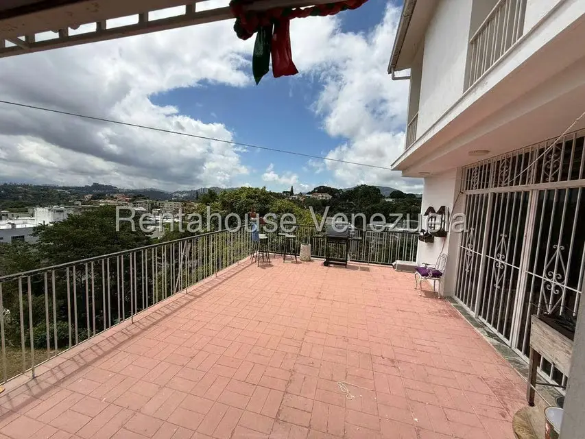 Casa (Multipes Niveles) en Venta en Cumbres de Curumo, Distrito Metropolitano - 22