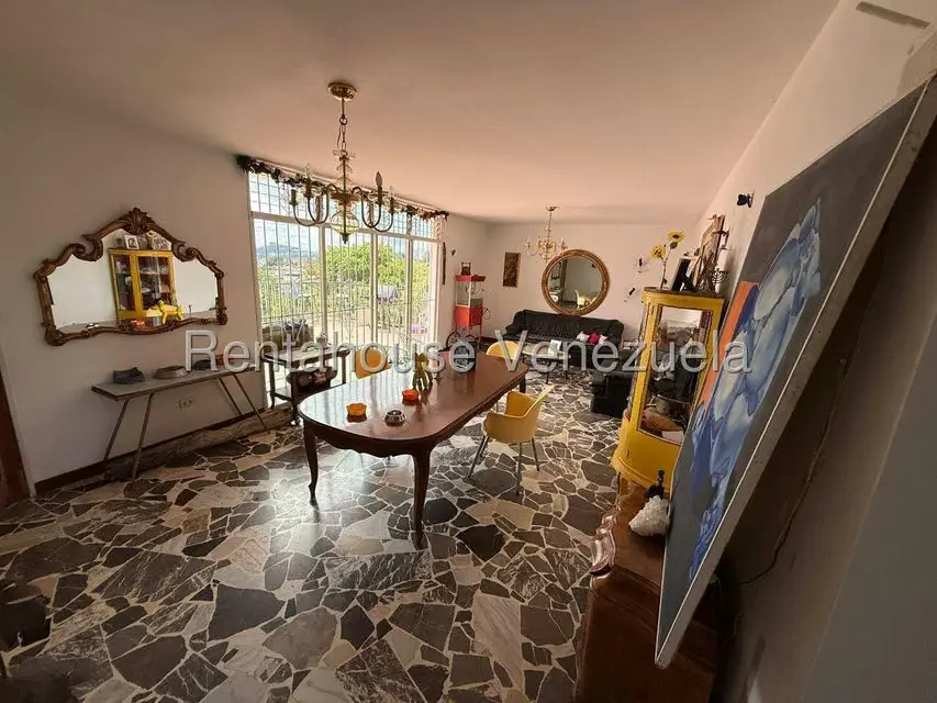 Casa (Multipes Niveles) en Venta en Cumbres de Curumo, Distrito Metropolitano - 5