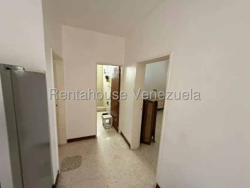 Casa (Multipes Niveles) en Venta en Cumbres de Curumo, Distrito Metropolitano - 8