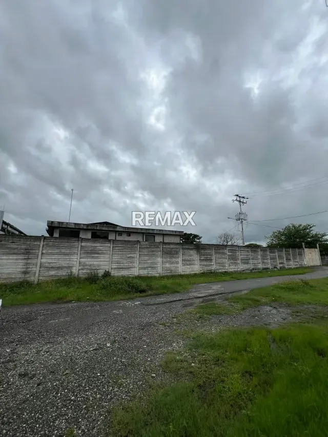 Excelente oportunidad de inversión industrial comercial en la Zona Industrial de Acarigua - 15