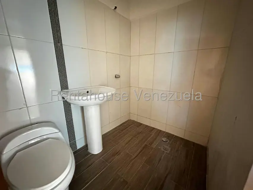 Local Comercial en Alquiler en Parroquia Concepcion, Lara - 11