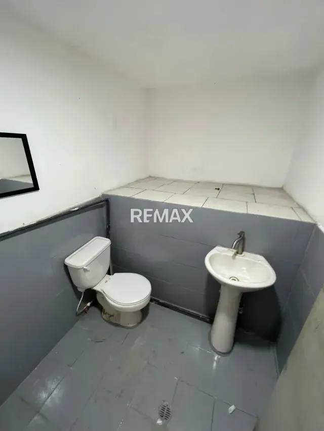 Local en venta urbanización. Majay avenida Bolivar Valencia - 8