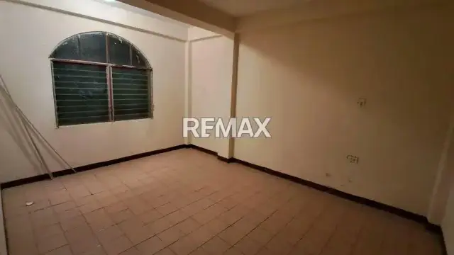 ALQUILO HABITACIONES 1-2 AV LIBERTADOR