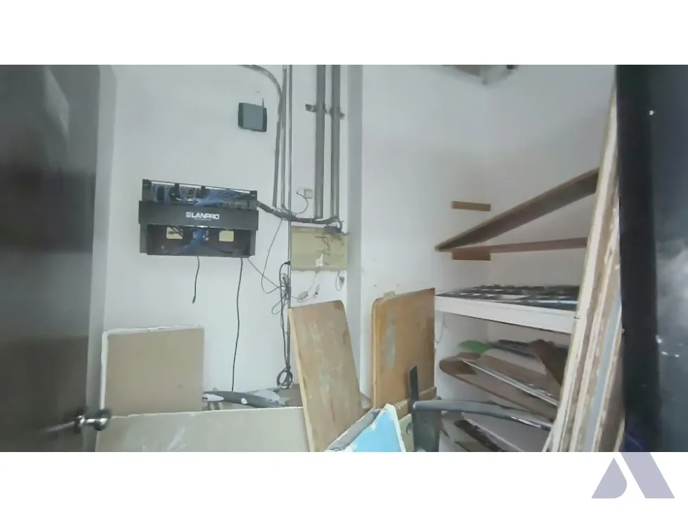 Alquilo local 125m2 Buenaventura Guatire - 11