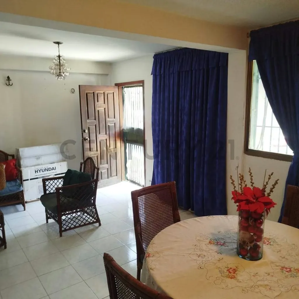 Casa duplex amplia, en los cerritos, municipio maneiro - 4