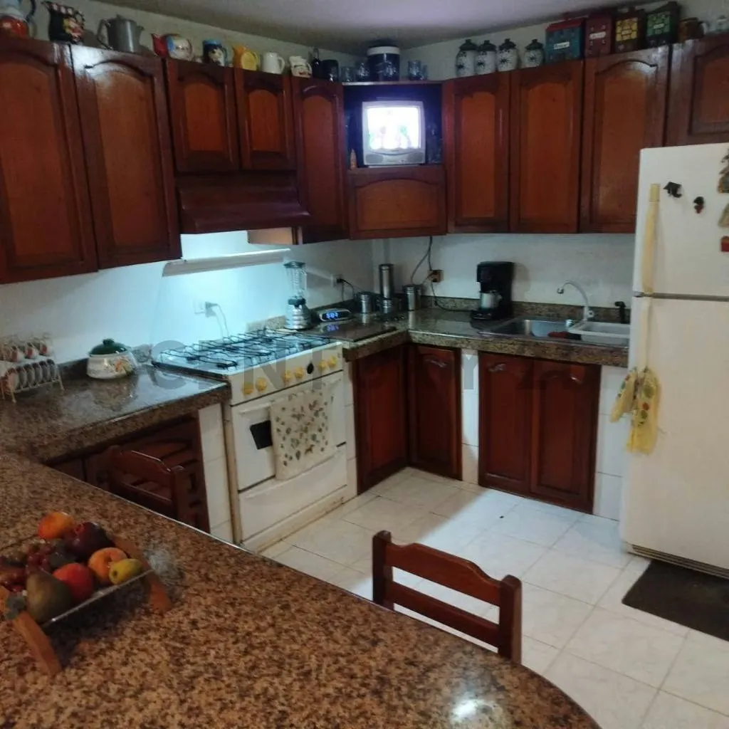 Casa duplex amplia, en los cerritos, municipio maneiro - 6
