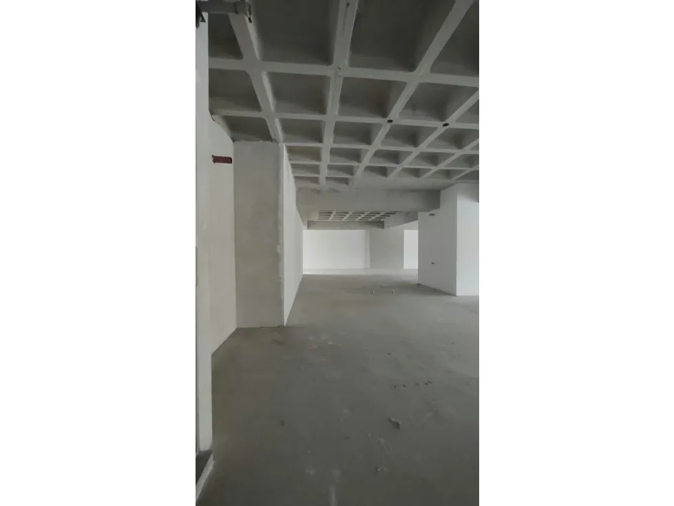 Se alquila Oficina 315m² Las Mercedes - 4