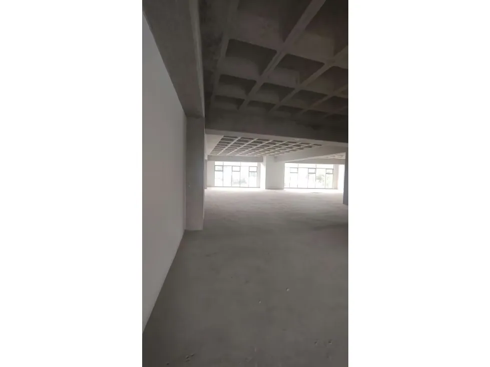 Se alquila Oficina 315m² Las Mercedes - 6
