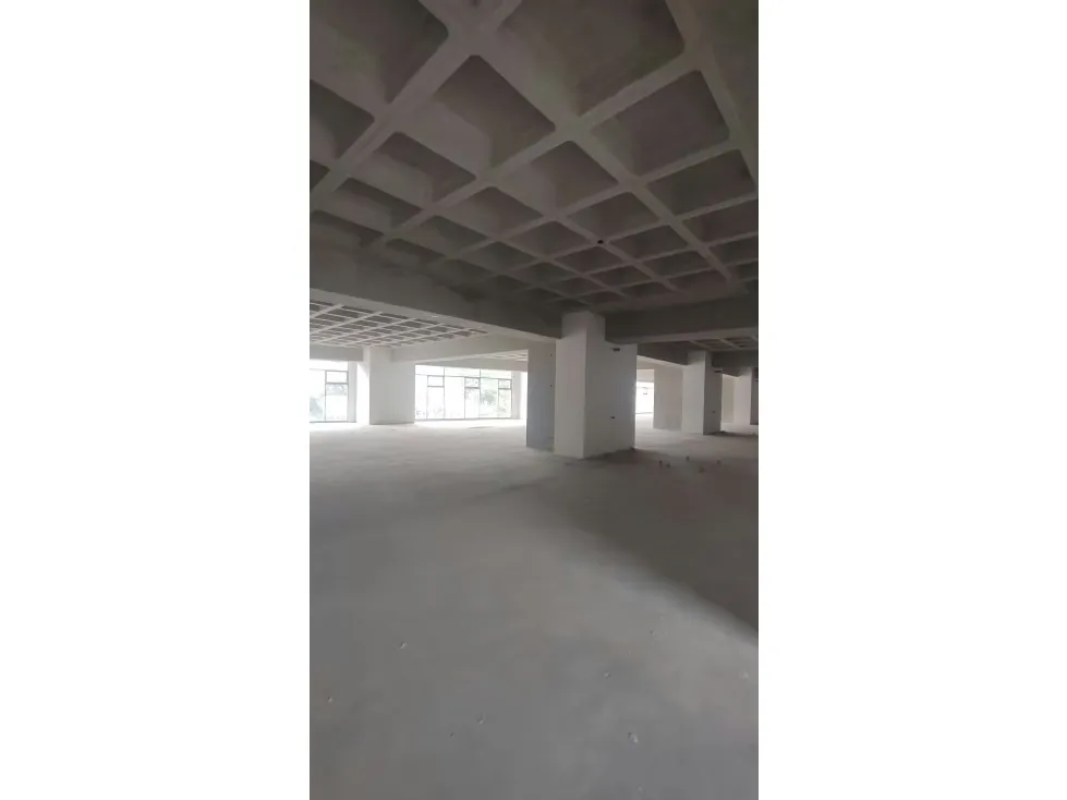 Se alquila Oficina 315m² Las Mercedes - 7