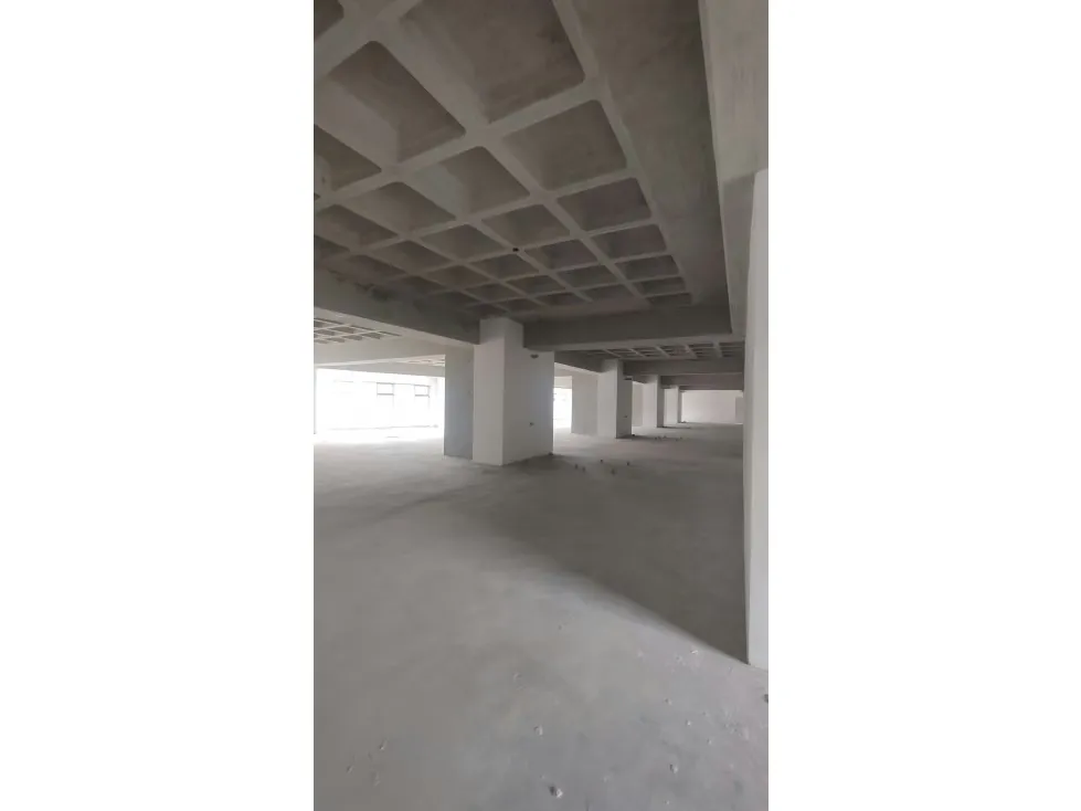 Se alquila Oficina 315m² Las Mercedes - 8