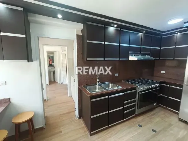ALQUILER DE APARTAMENTO EN SANTA ROSA DE LIMA - 12