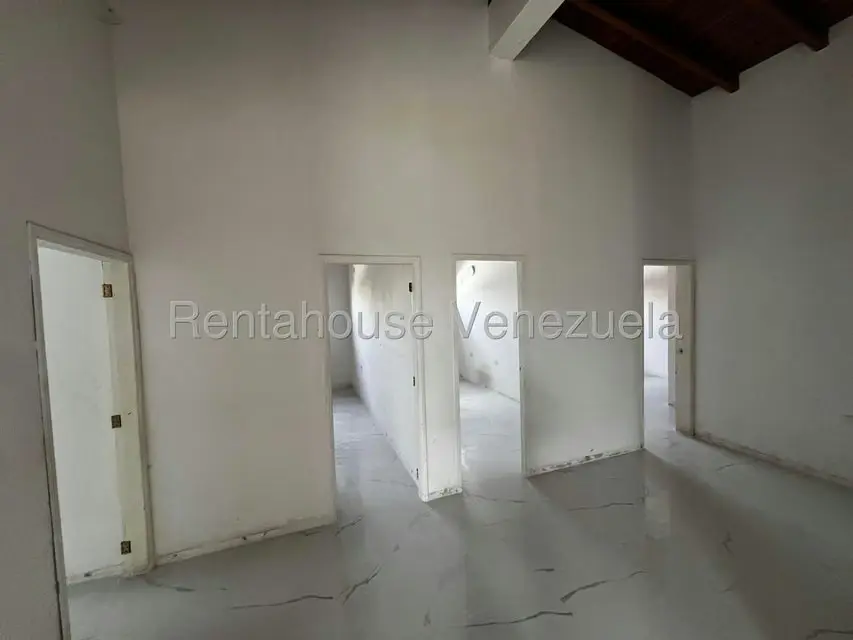 Casa (Multipes Niveles) en Venta en El Marques, Distrito Metropolitano - 24