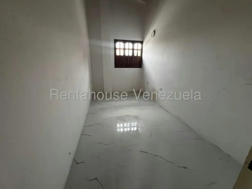 Casa (Multipes Niveles) en Venta en El Marques, Distrito Metropolitano - 32